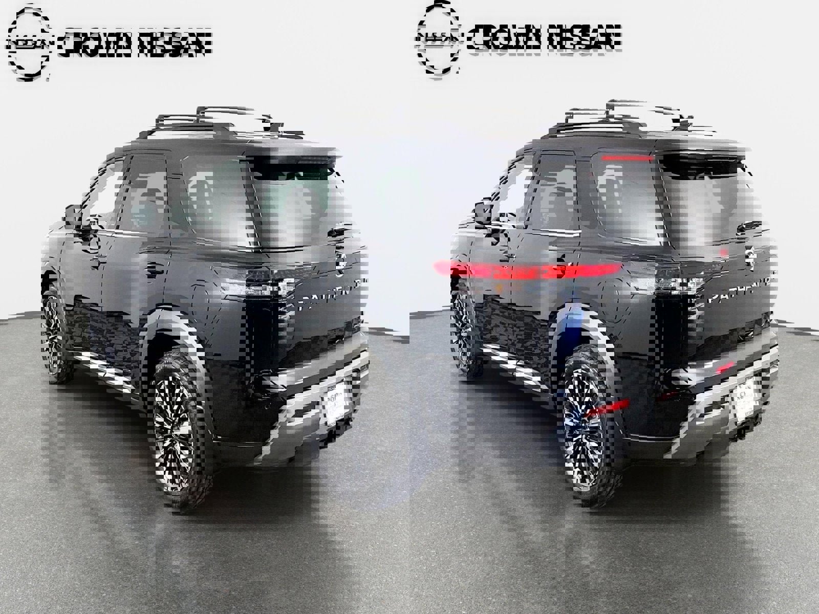 New 2026 Nissan Pathfinder Platinum image 7