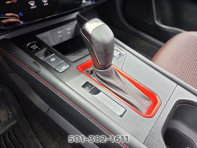 Used 2025 Nissan Kicks SR FWD image 23