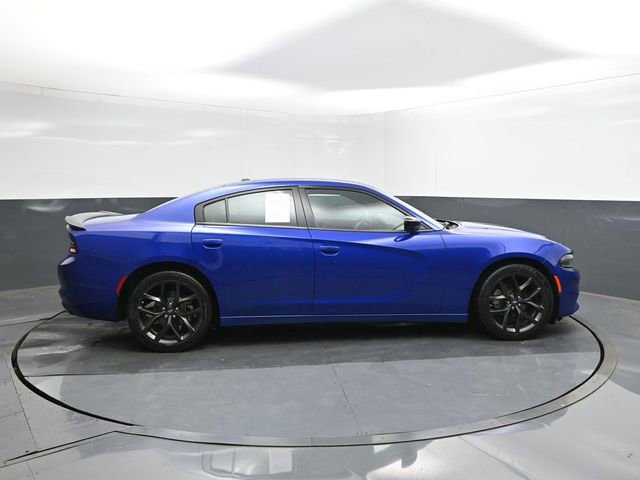 Used 2022 Dodge Charger SXT w/ Blacktop Package RWD image 11