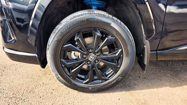 Used 2022 Toyota RAV4 SE w/ Convenience Package image 52