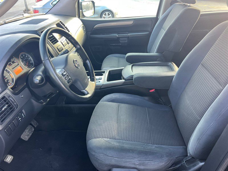 Used 2010 Nissan Armada SE image 27