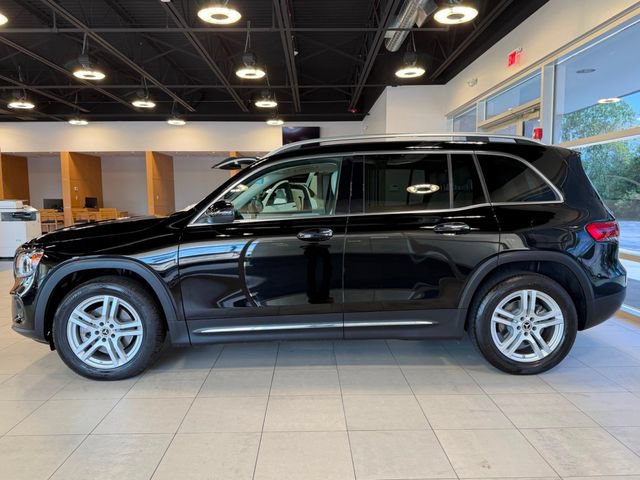 Used 2023 Mercedes-Benz GLB 250 4MATIC w/ Premium Package image 7