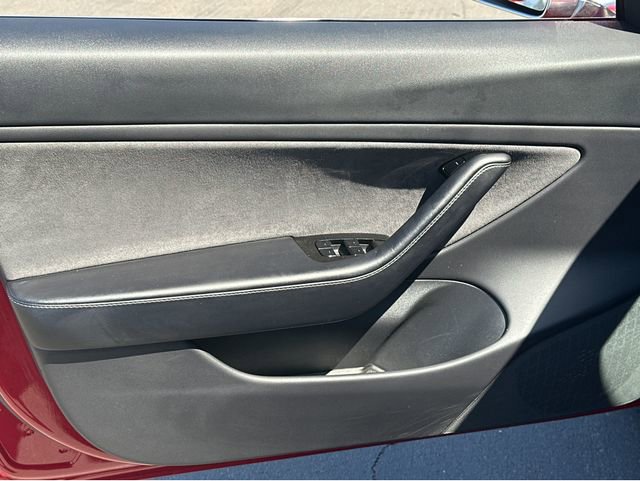 Used 2018 Tesla Model 3 Long Range image 33