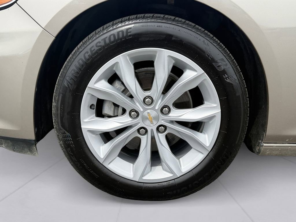 Used 2022 Chevrolet Malibu LT image 9