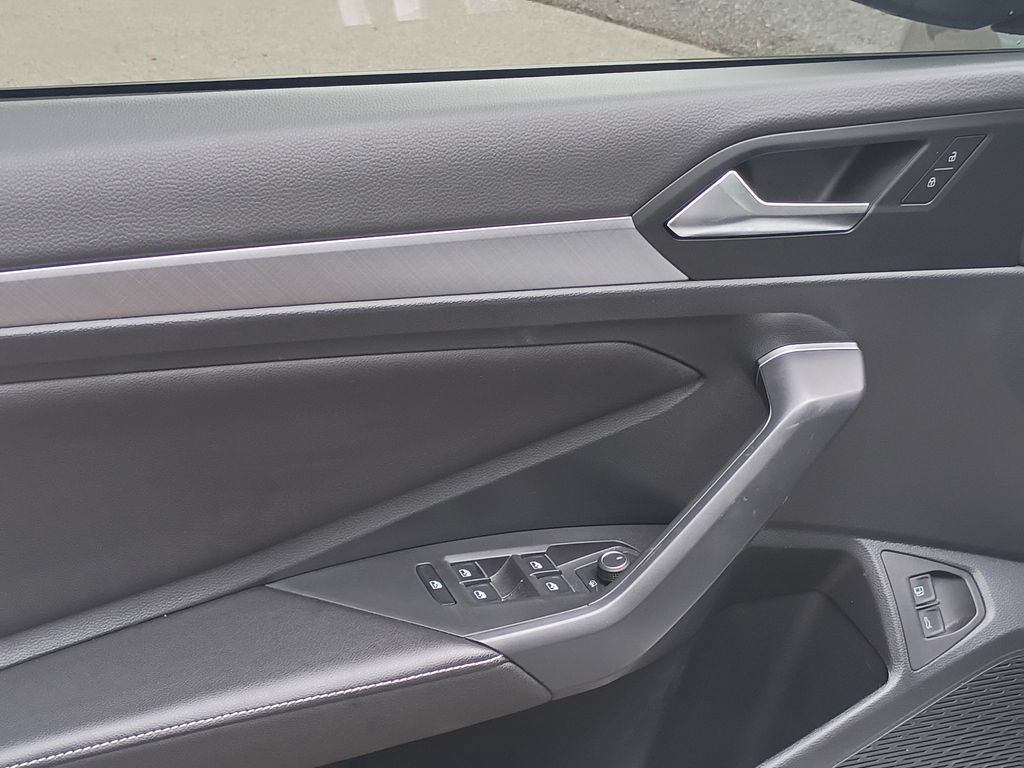 Used 2022 Volkswagen Jetta SE FWD image 14