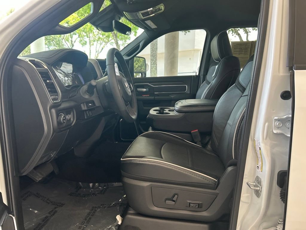 Used 2026 RAM 2500 Laramie AWD/4WD image 6