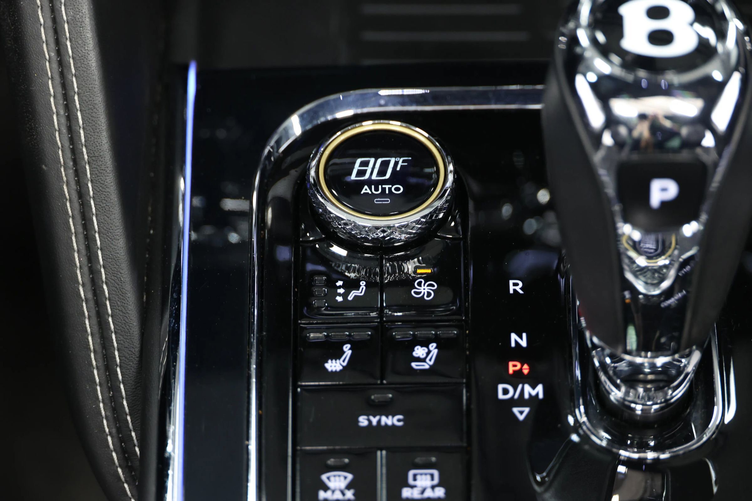 Used 2020 Bentley Flying Spur W12 image 52