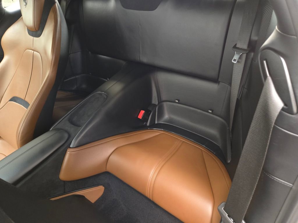 Used 2024 Ferrari Roma RWD image 21