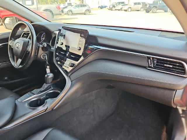 Used 2022 Toyota Camry SE FWD image 19