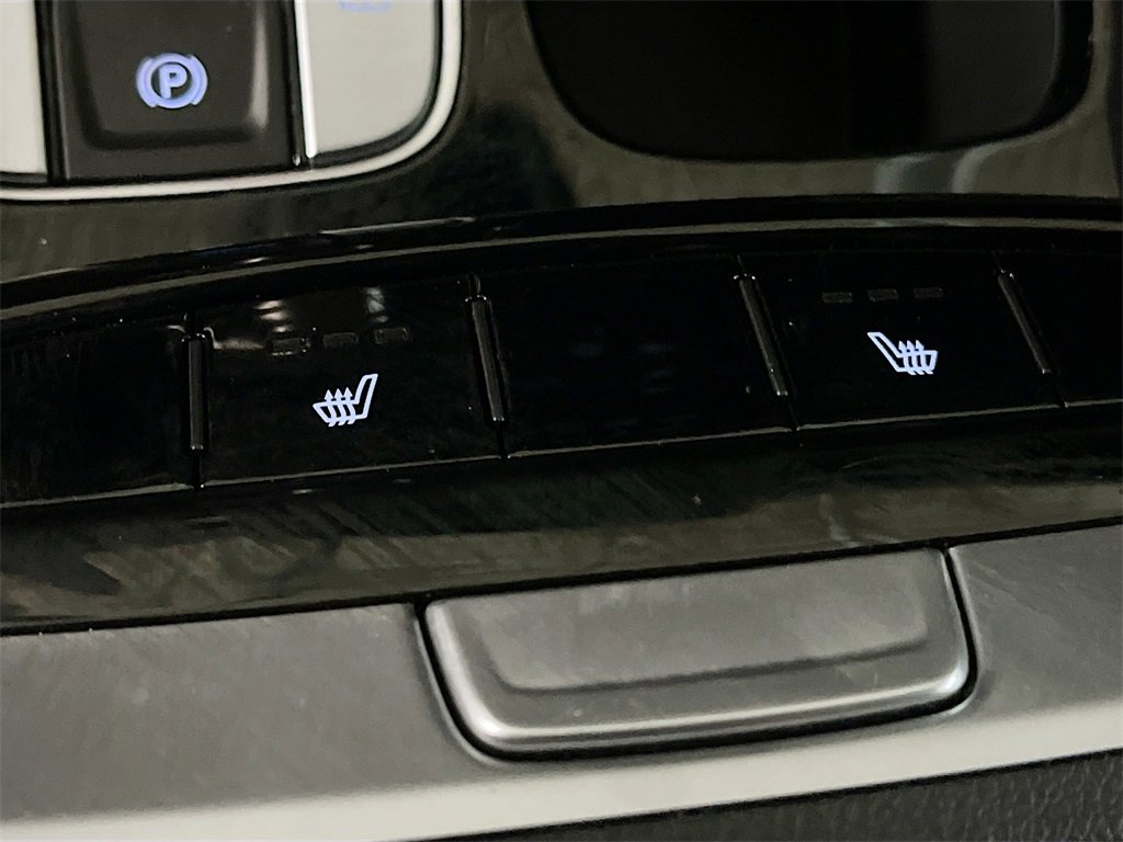 Used 2024 Hyundai Santa Cruz Night image 31