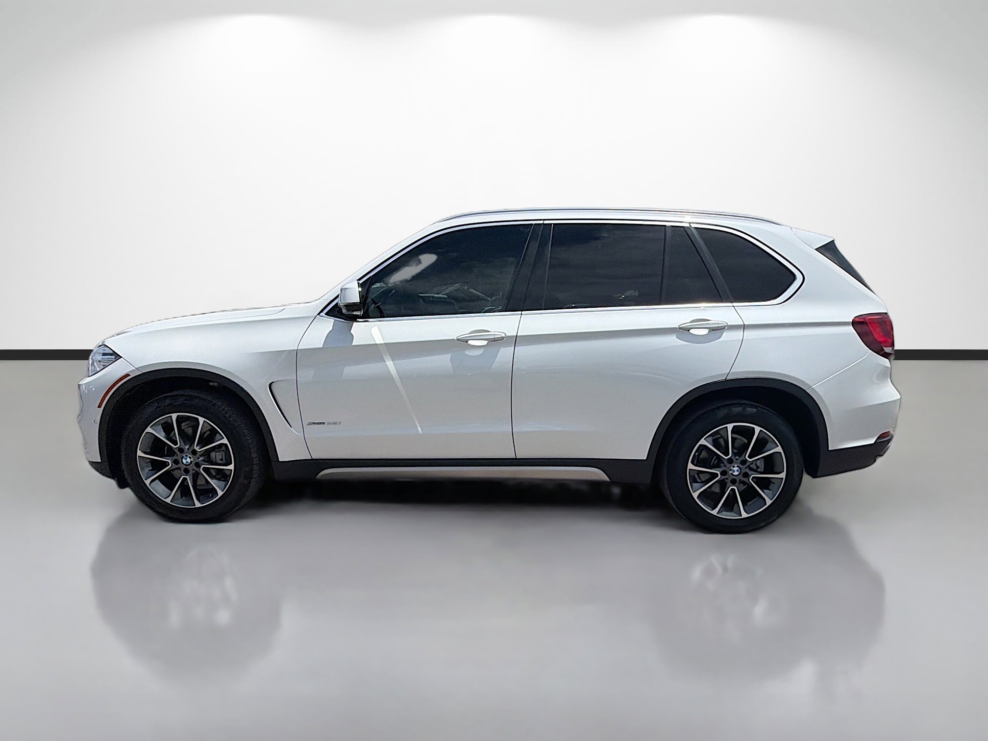 Used 2018 BMW X5 sDrive35i image 6