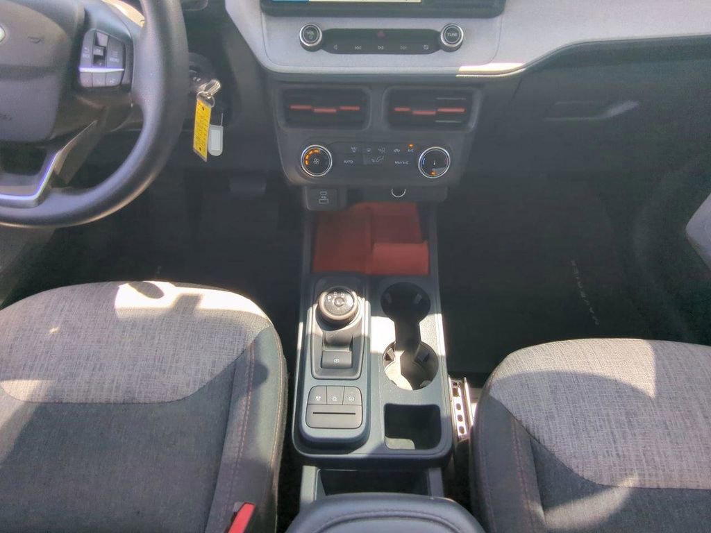 Used 2023 Ford Maverick XLT image 16