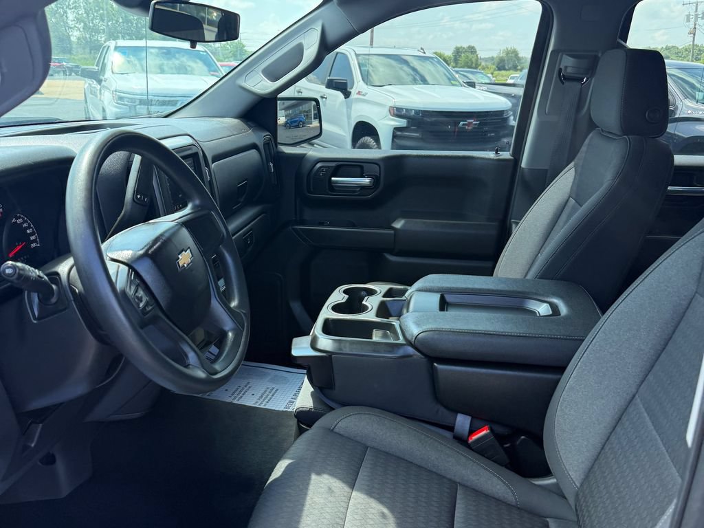 Used 2022 Chevrolet Silverado 1500 Custom AWD/4WD image 32