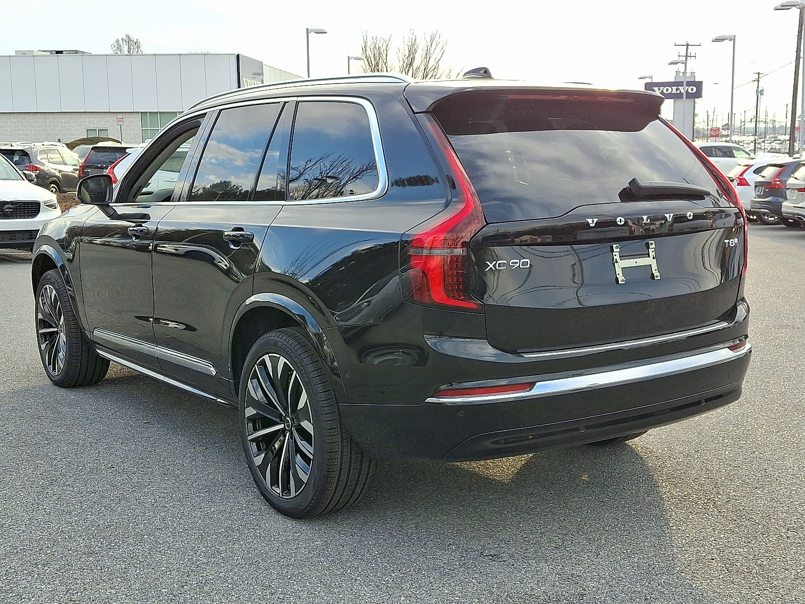 New 2026 Volvo XC90 T8 Ultra w/ Protection Package Premier image 3