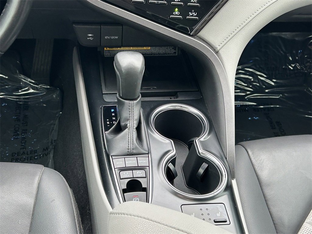 Used 2019 Toyota Camry LE image 20