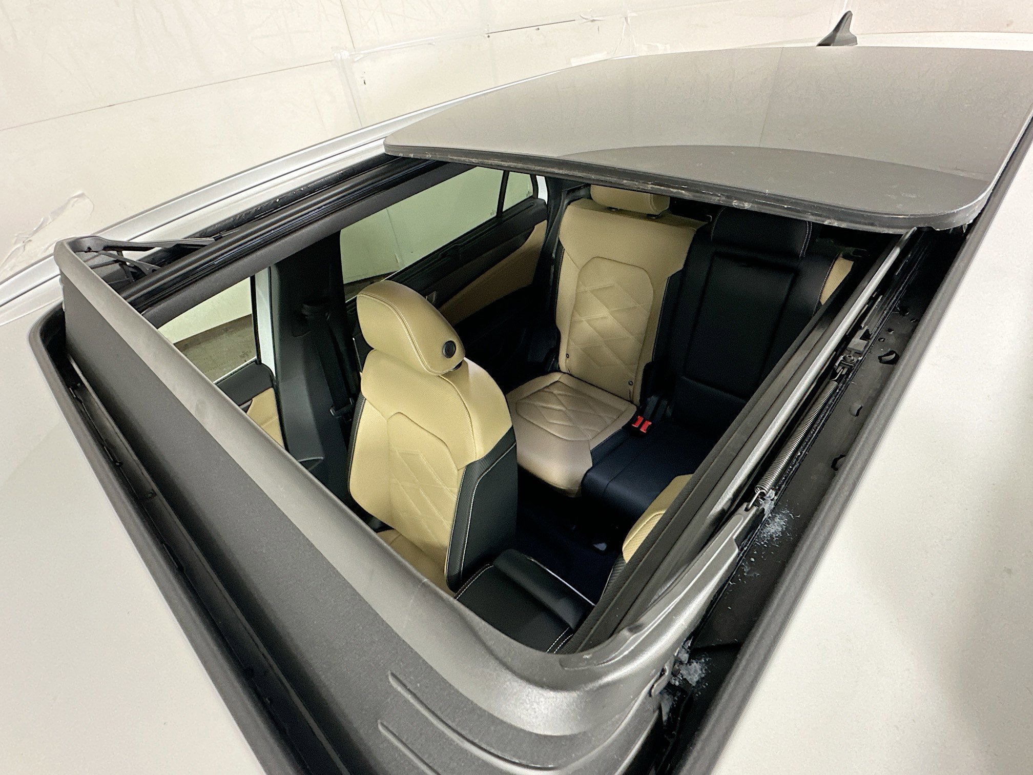 New 2026 Volkswagen Atlas Cross Sport SE image 20