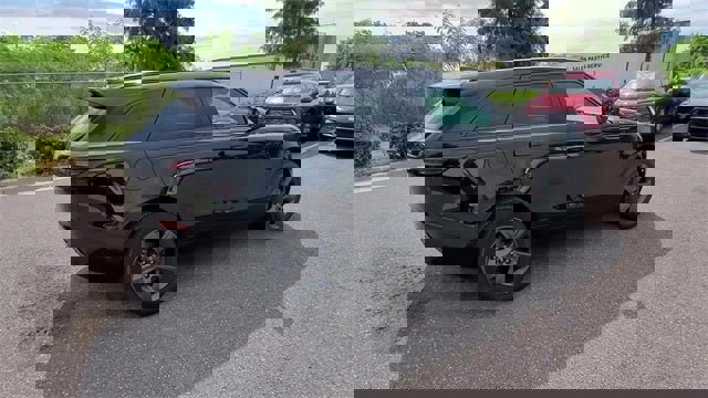 Used 2025 Land Rover Range Rover Velar Dynamic SE image 45