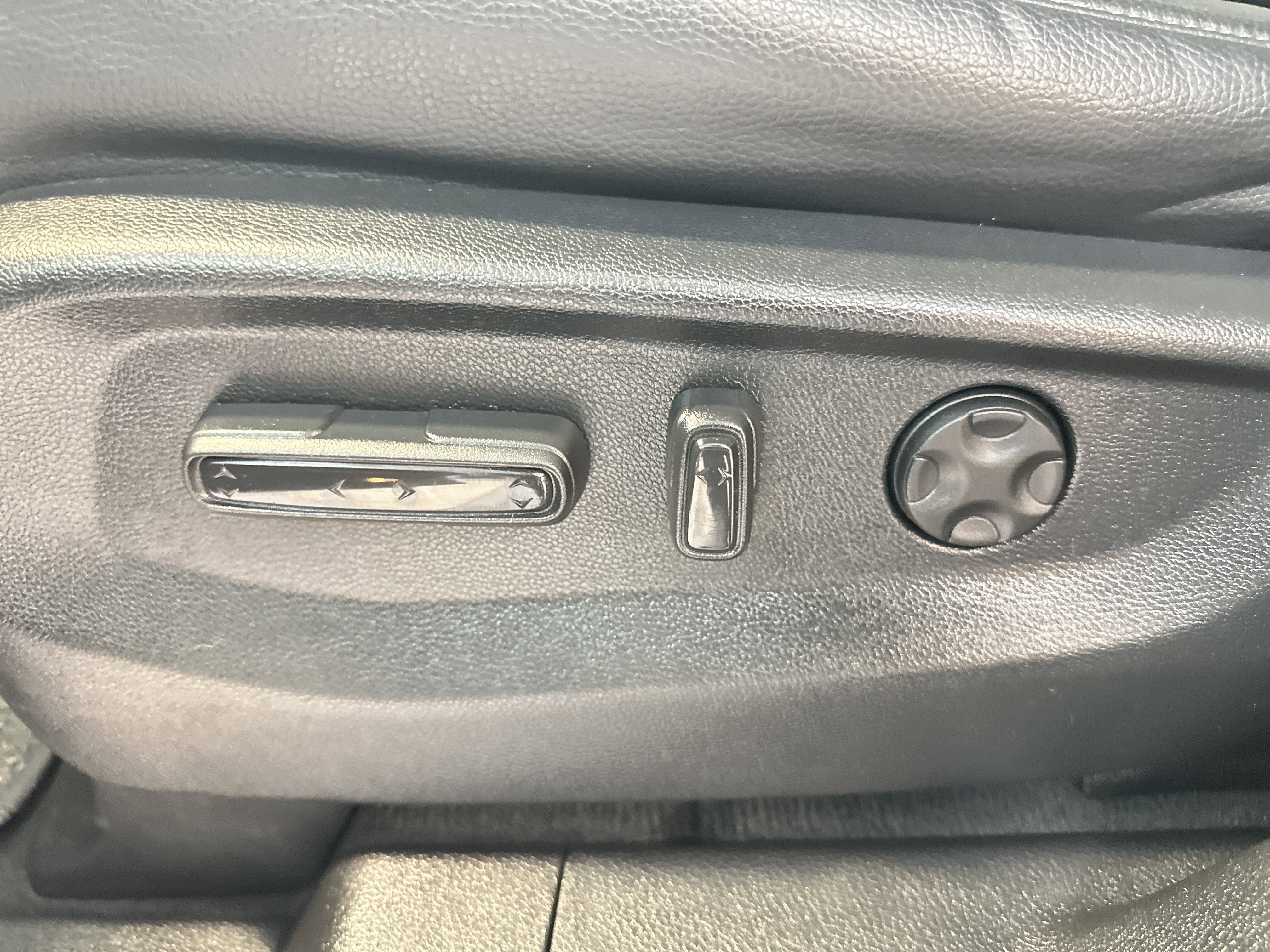 Used 2023 Honda Odyssey EX-L image 23