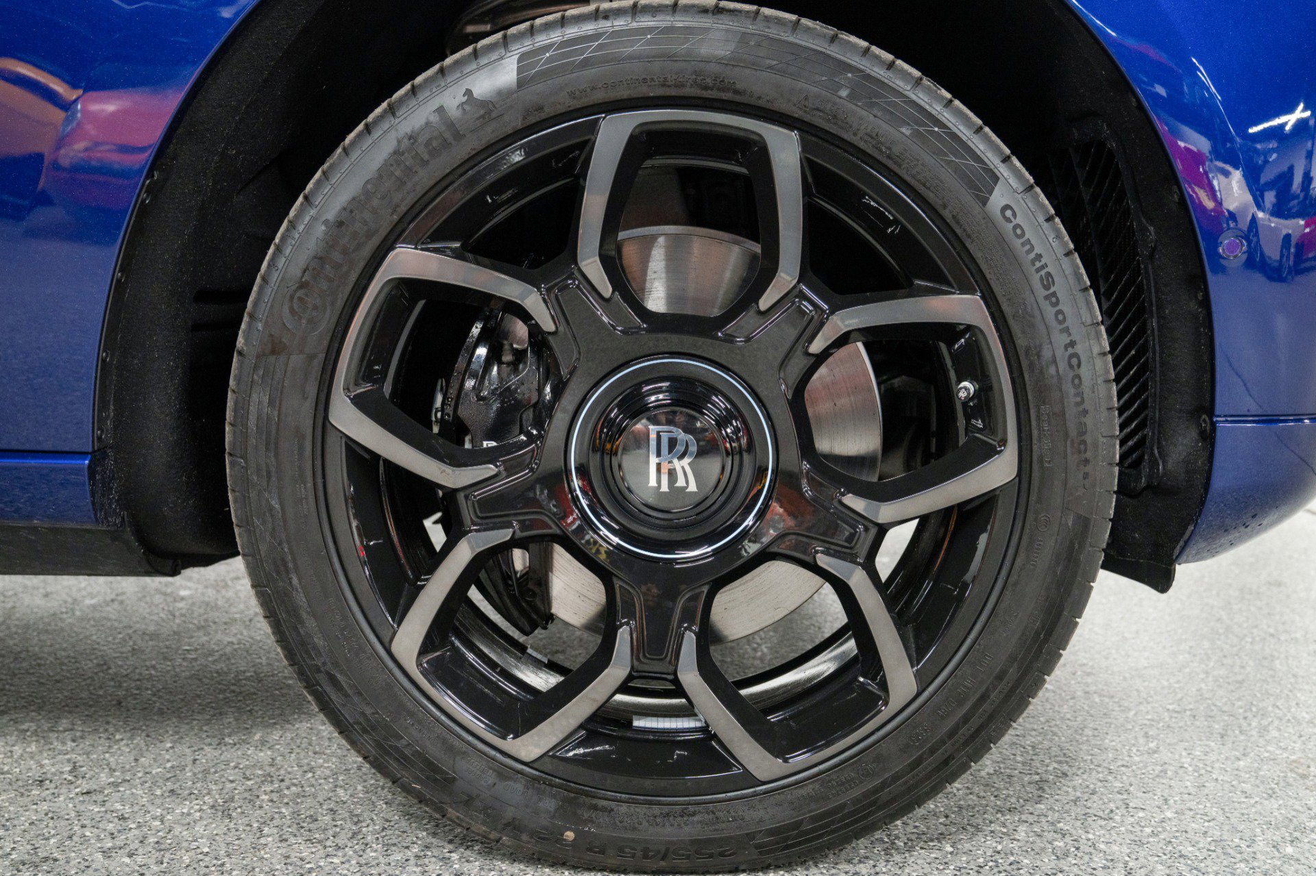 Used 2024 Rolls-Royce Cullinan Black Badge image 8