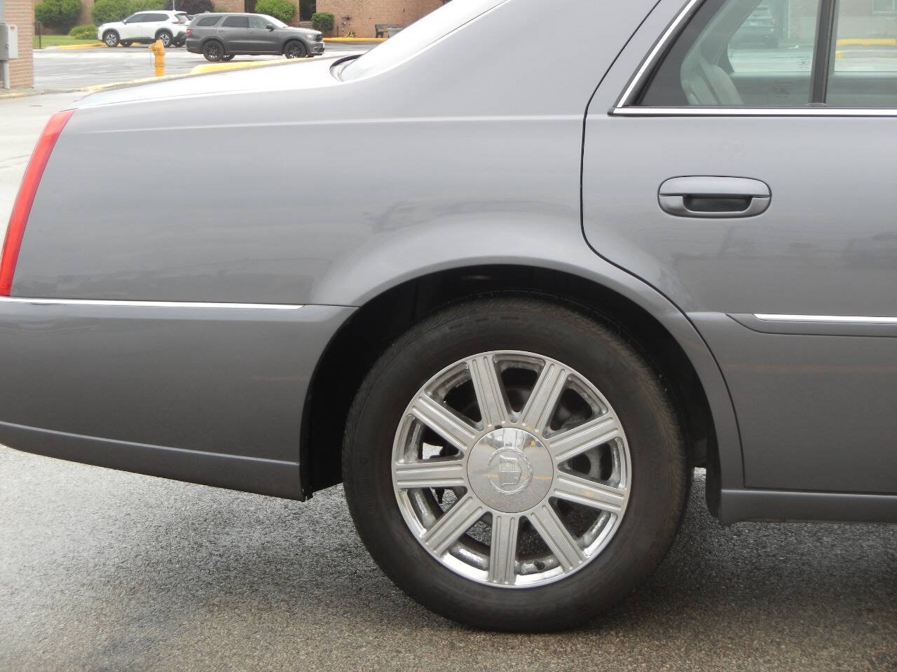 Used 2007 Cadillac DTS Luxury II FWD image 22