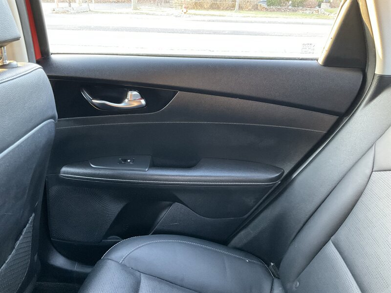 Used 2019 Kia Forte EX w/ Option Group 020 FWD image 17