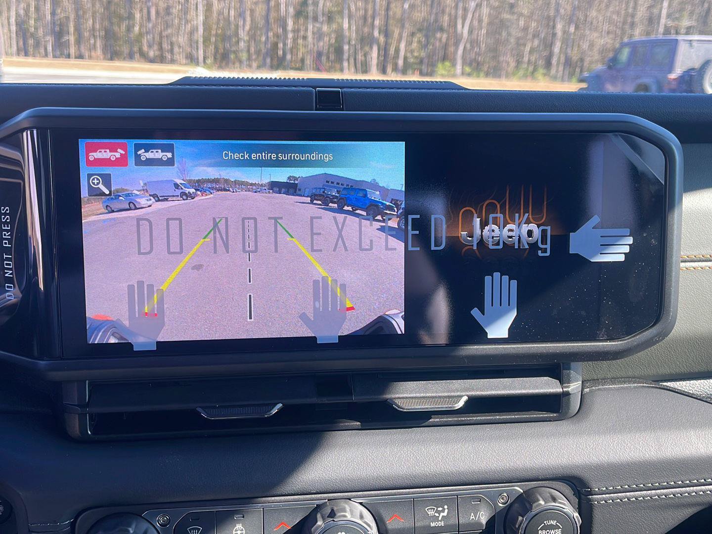 New 2026 Jeep Gladiator Mojave AWD/4WD image 19