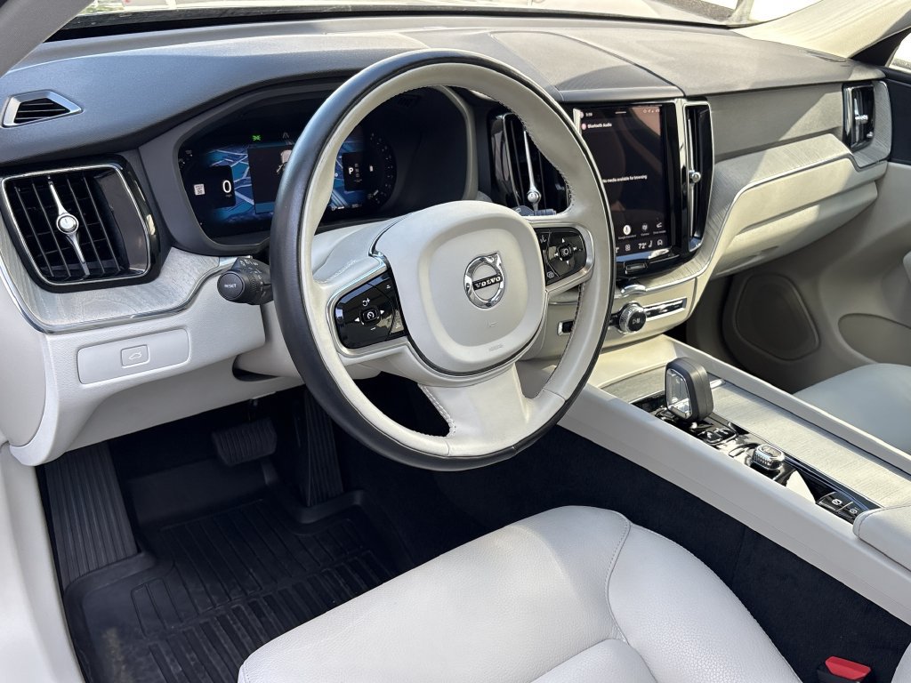 Used 2024 Volvo XC60 B5 Plus w/ Protection Package Premier AWD/4WD image 14