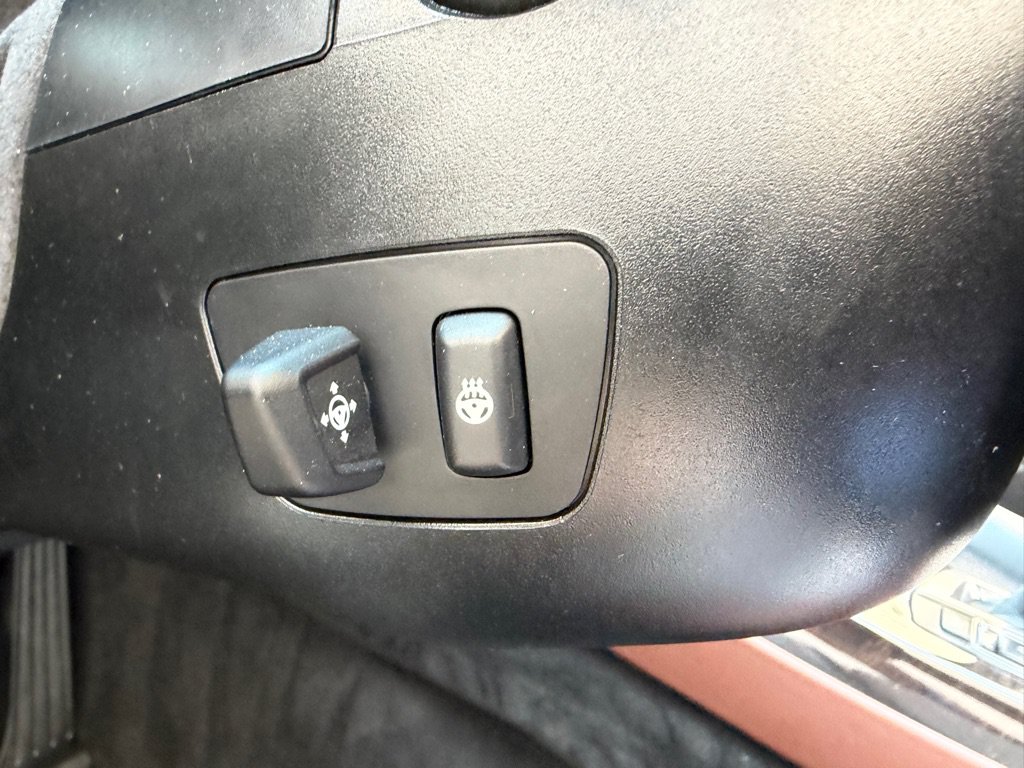 Used 2012 BMW 650i Convertible RWD image 15