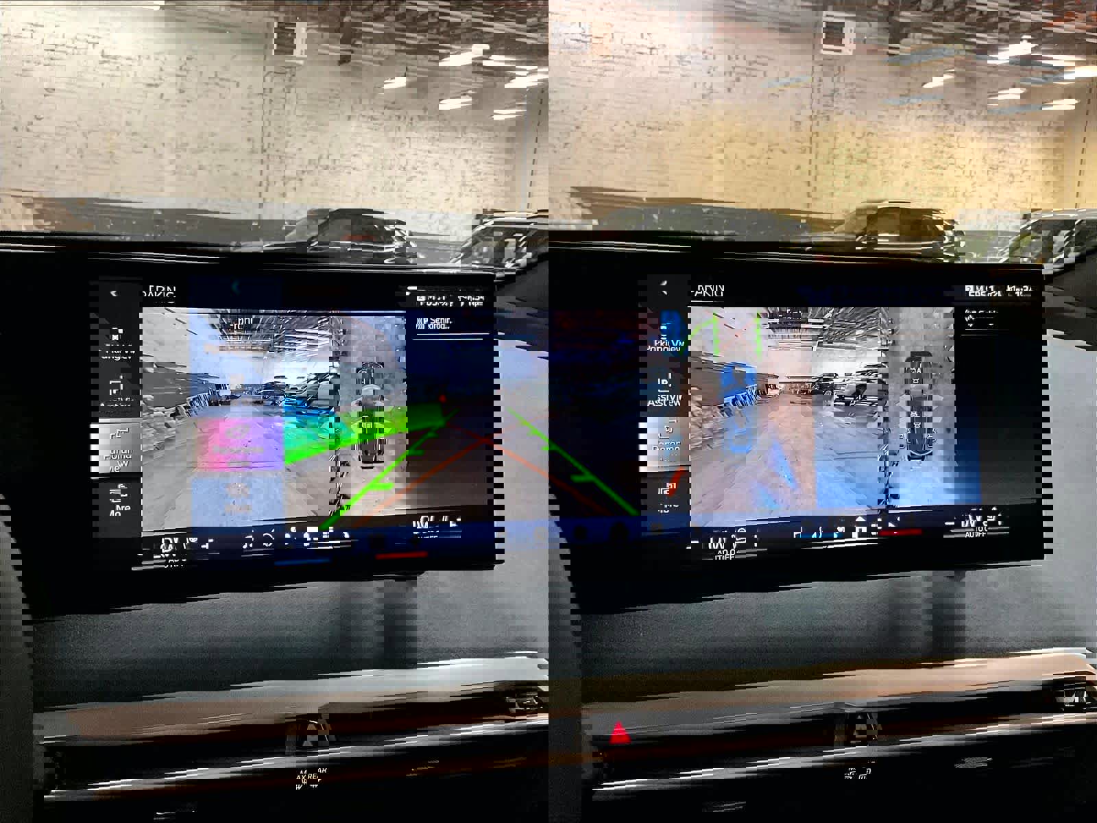 Used 2025 BMW iX xDrive50 image 23