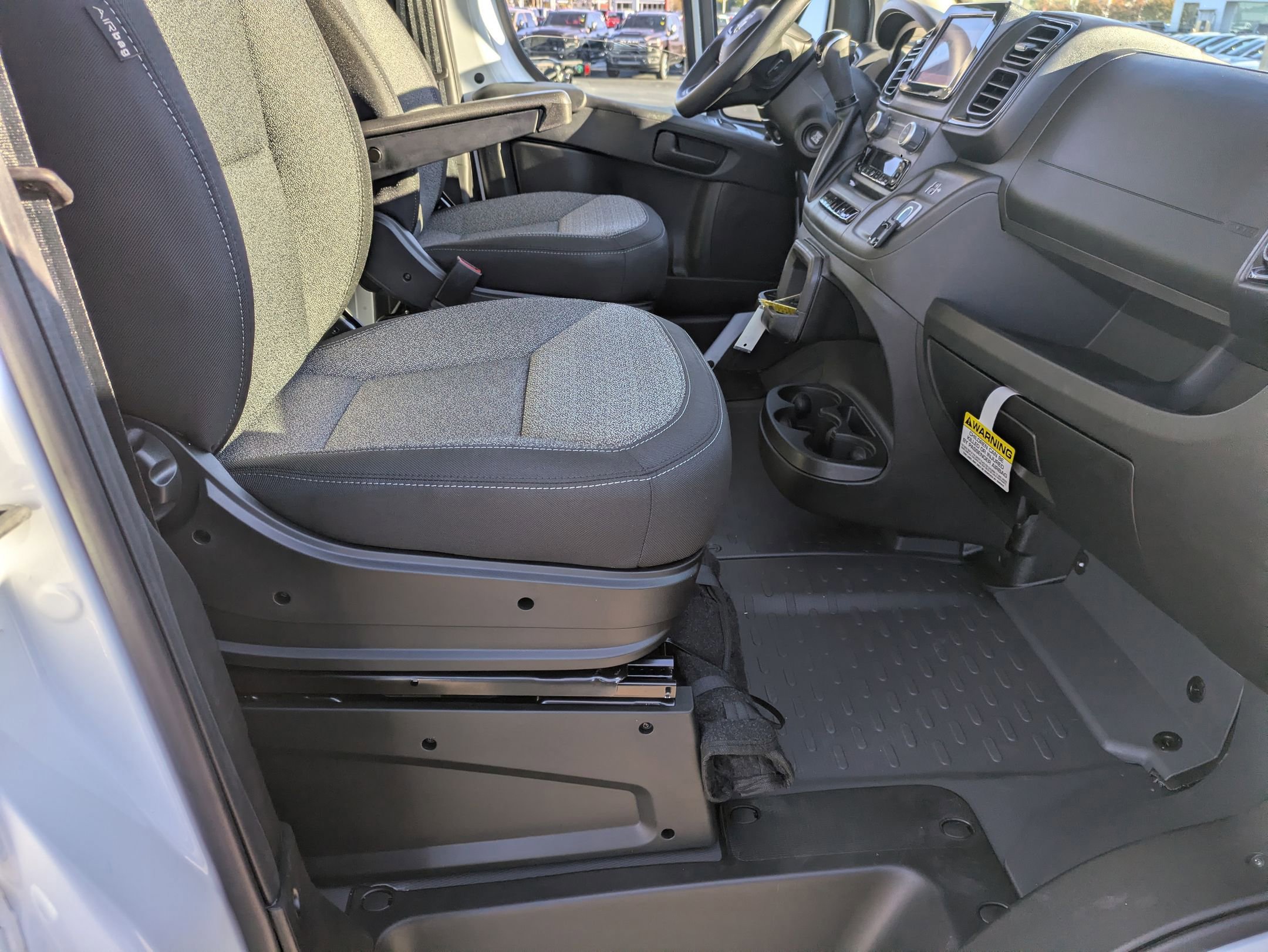 New 2026 RAM ProMaster 1500 w/ Convenience Group FWD image 24