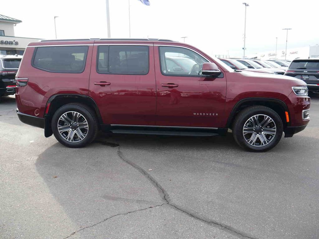 Used 2022 Jeep Wagoneer Series III w/ Flexible Seating Group image 23