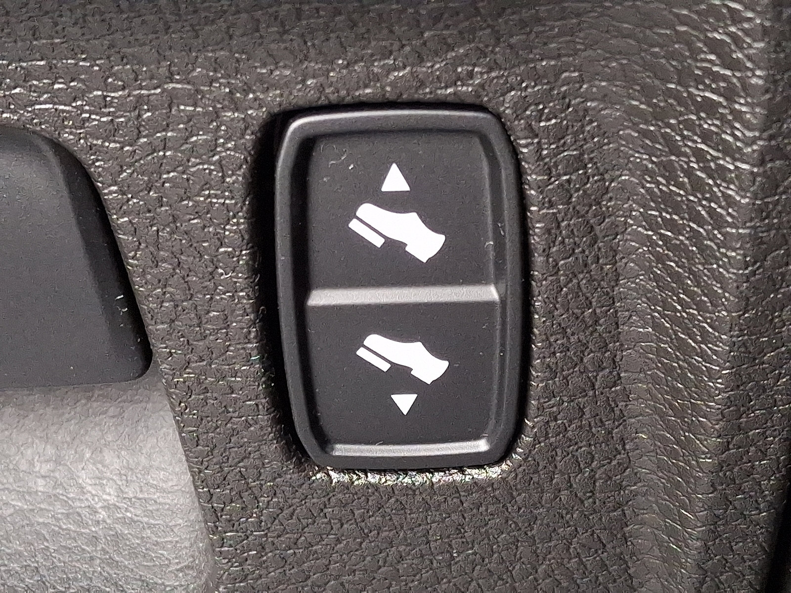 Used 2019 RAM 1500 Big Horn image 25