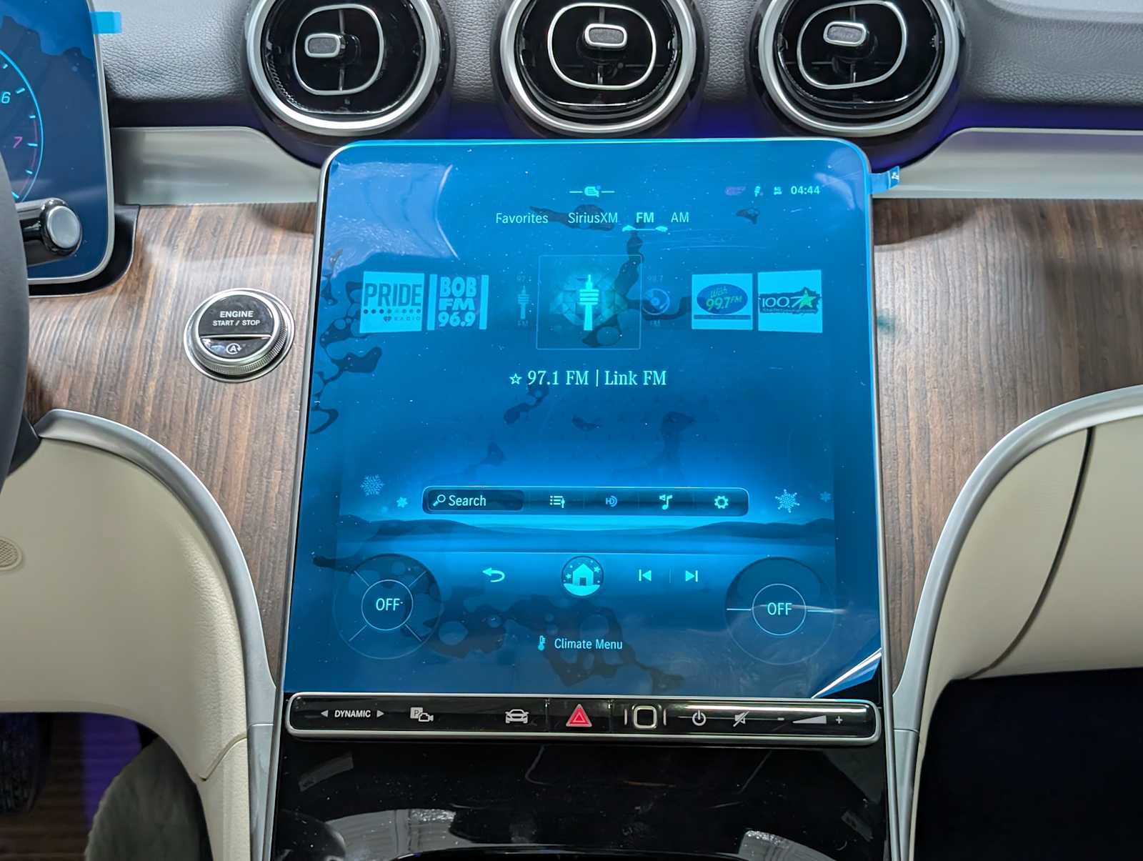 New 2026 Mercedes-Benz C 300 4MATIC Sedan image 17