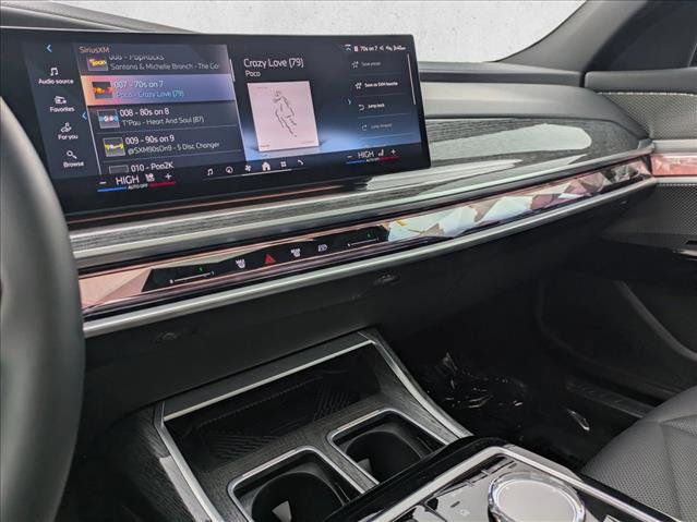 Used 2023 BMW 740i image 15