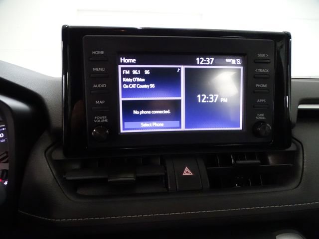 Used 2019 Toyota RAV4 LE FWD image 11