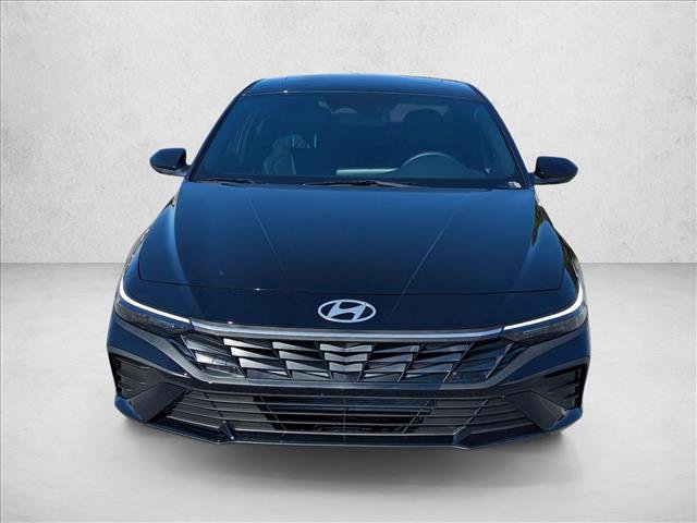 New 2026 Hyundai Elantra SEL Sport FWD image 2