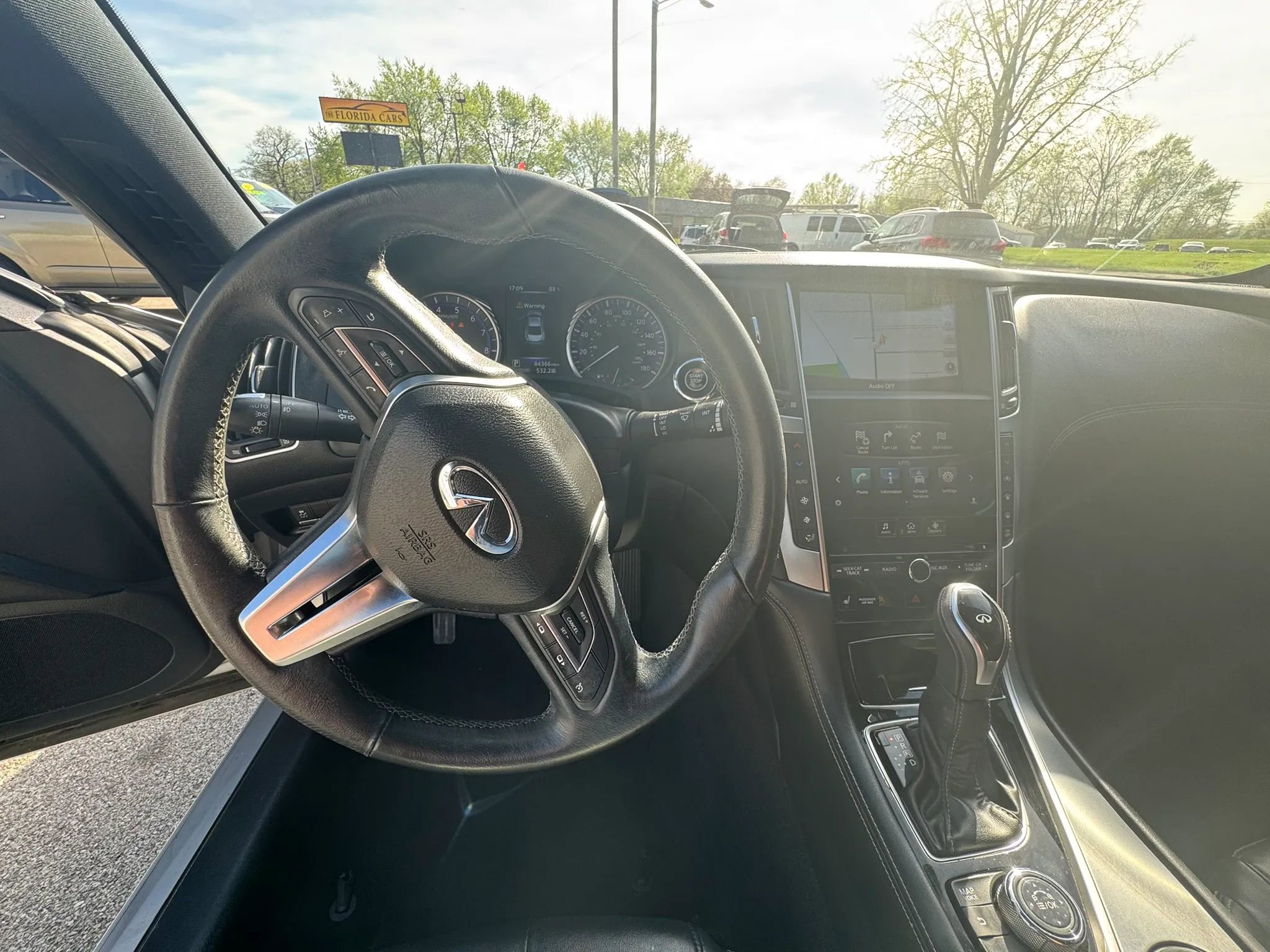 Used 2017 INFINITI Q60 3.0t w/ Premium Plus Package 3.0T AWD/4WD image 17