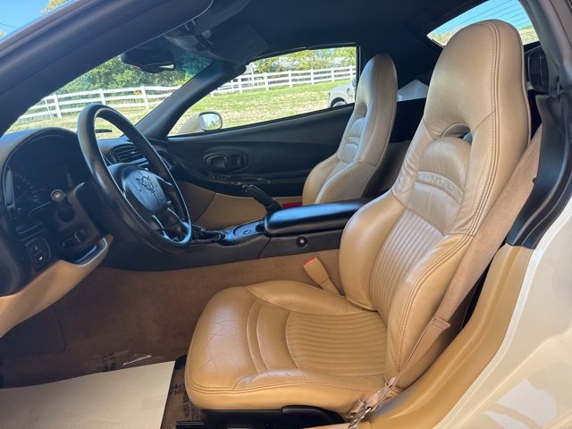 Used 2002 Chevrolet Corvette Base w/ Preferred Equipment Group1 image 16