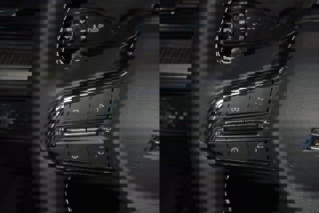 New 2026 Chevrolet Traverse LT w/ Enhanced Driving Package image 35