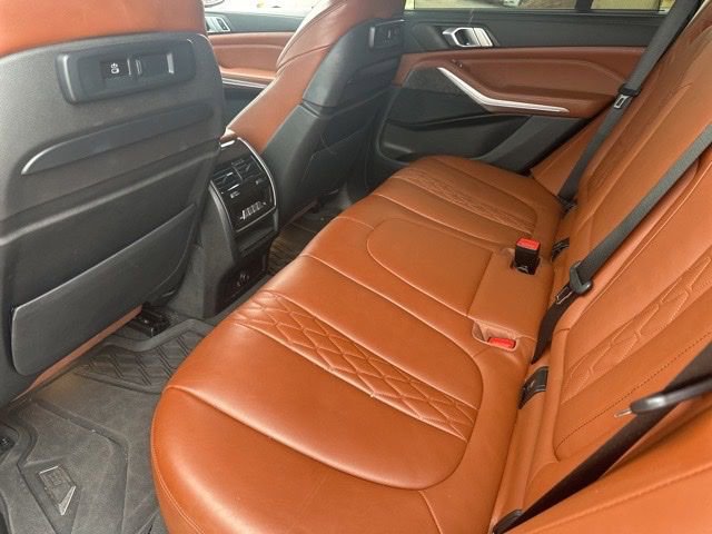 Used 2022 BMW X5 xDrive45e w/ M Sport Package AWD/4WD image 12