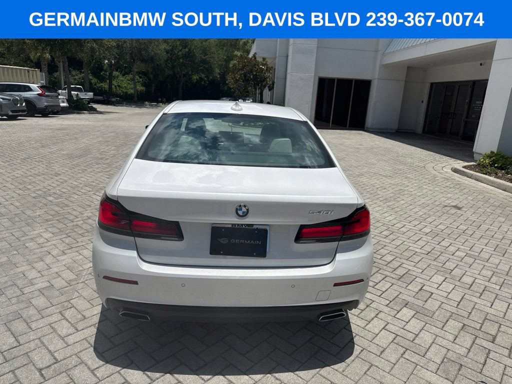 Used 2023 BMW 540i w/ Premium Package RWD image 4