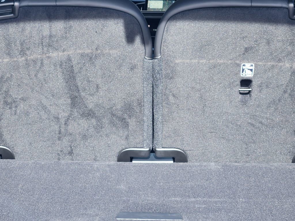 New 2026 Volvo XC90 B6 Ultra w/ Protection Package image 21