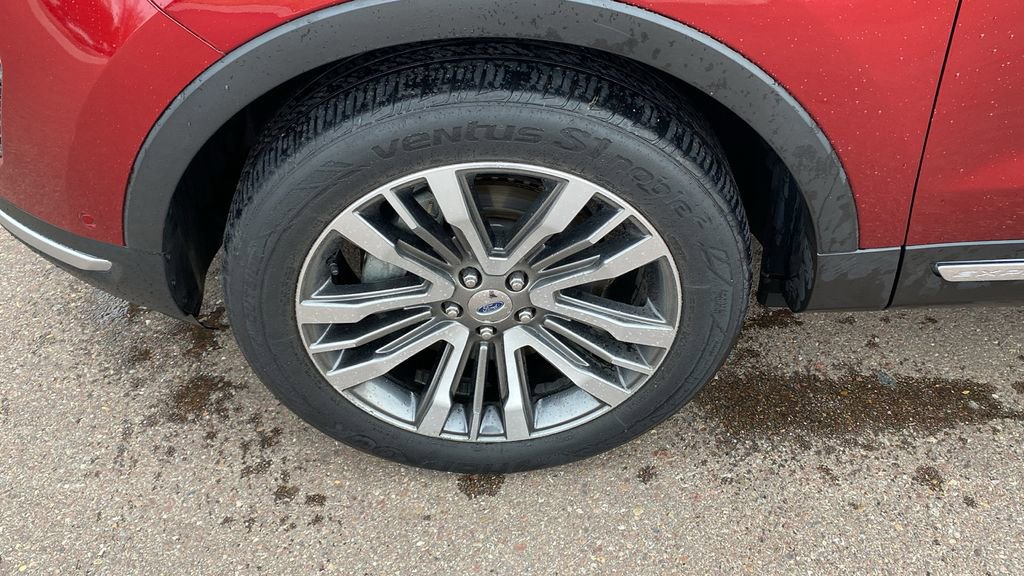 Used 2019 Ford Explorer Platinum image 10