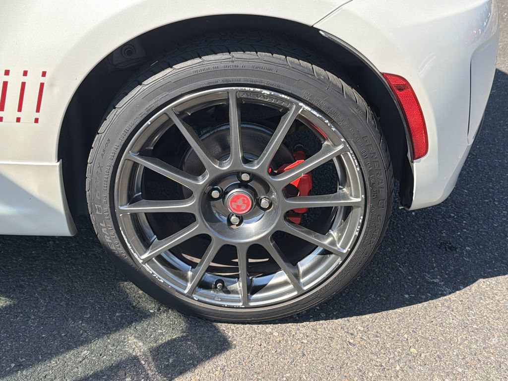 Used 2019 FIAT 500 Abarth w/ Popular Equipment Package FWD image 27