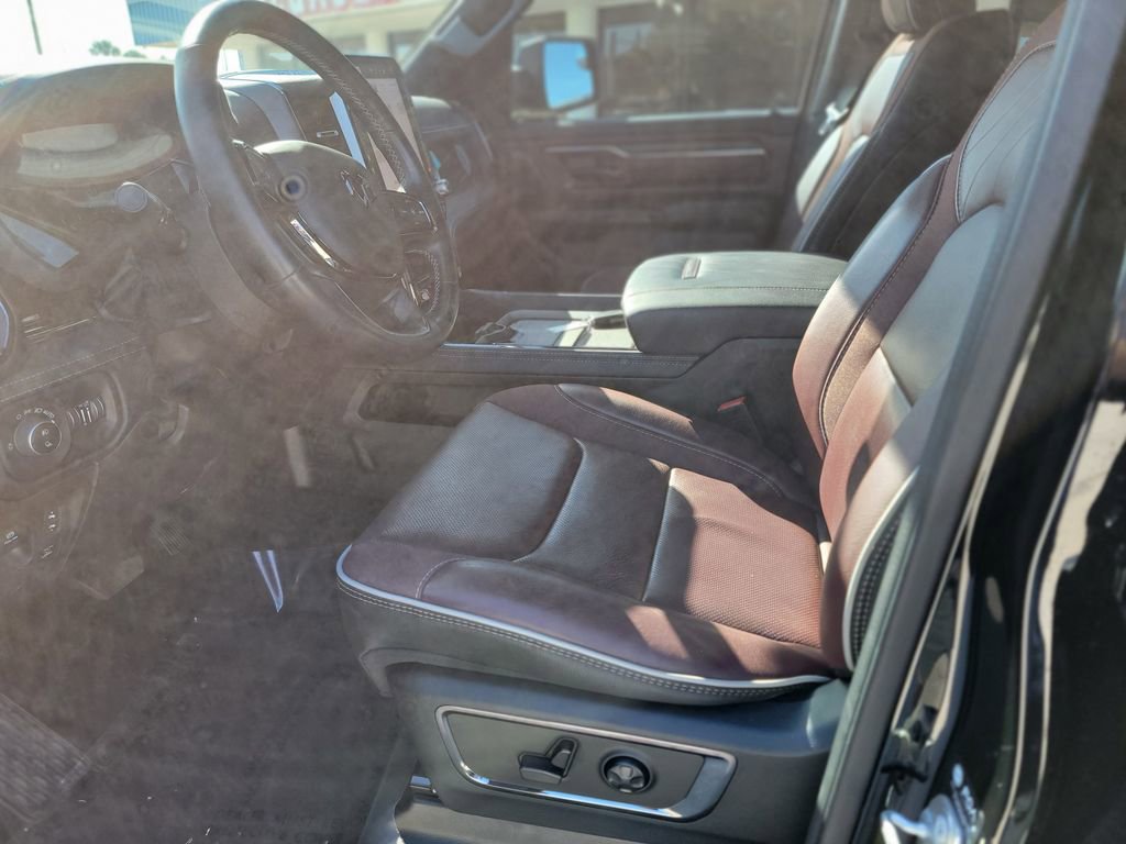 Used 2025 RAM 1500 Limited image 11