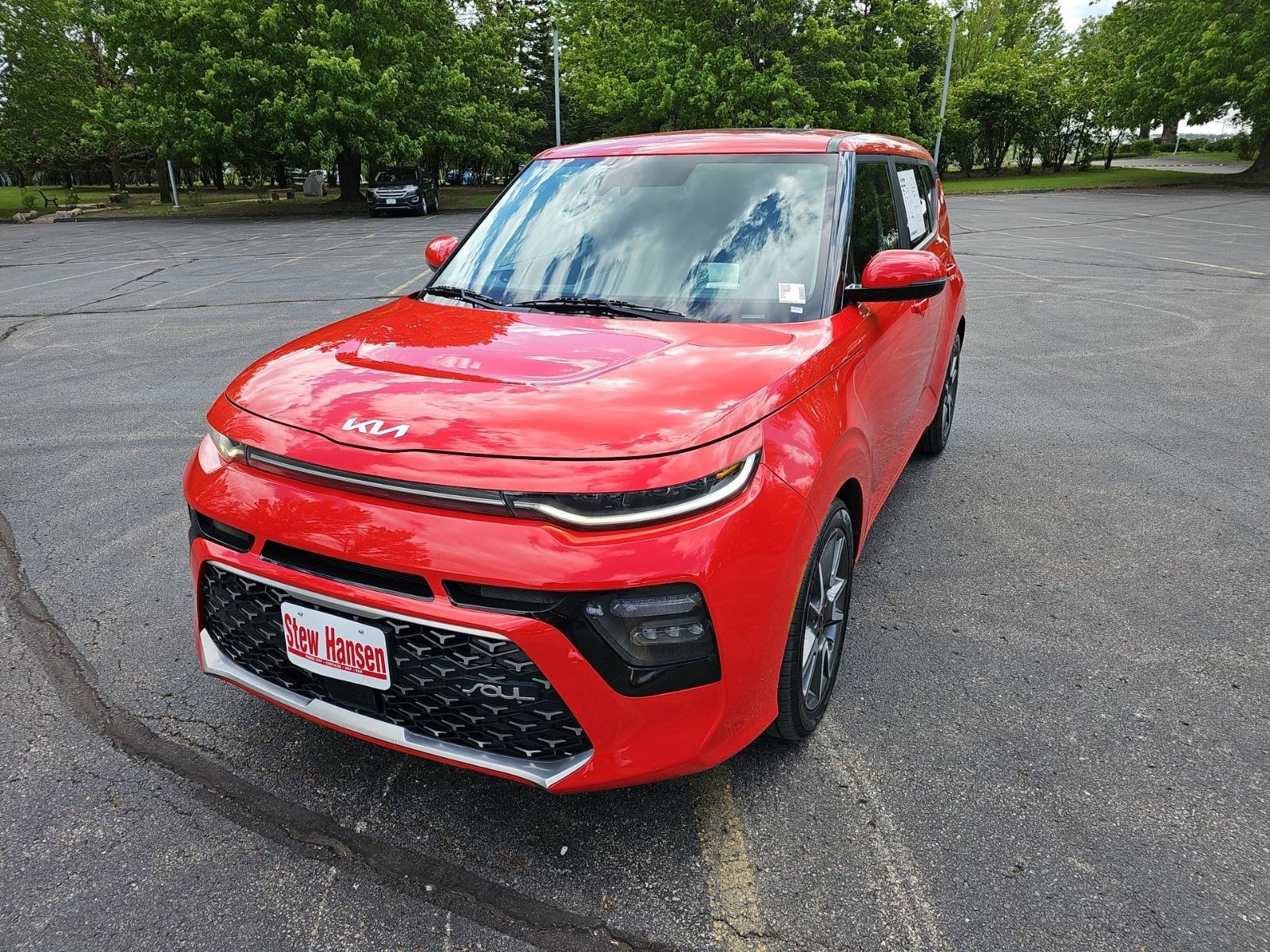 Used 2022 Kia Soul Turbo FWD image 2