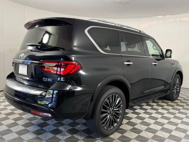 Used 2024 INFINITI QX80 Sensory AWD/4WD image 8