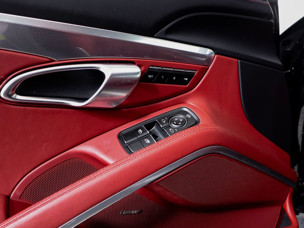Certified 2024 Porsche 718 Cayman RWD image 21
