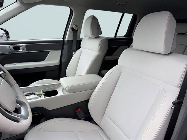 New 2026 Hyundai Santa Fe SE image 14