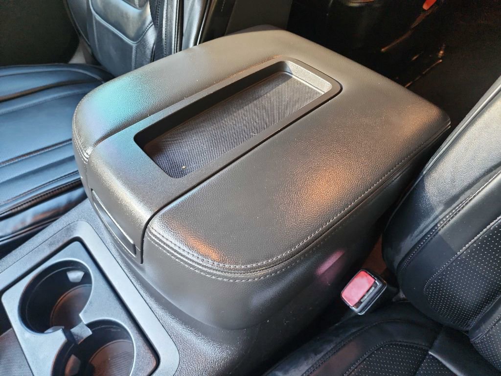 Used 2010 Chevrolet Suburban 2500 LS w/ Skid Plate Package image 24